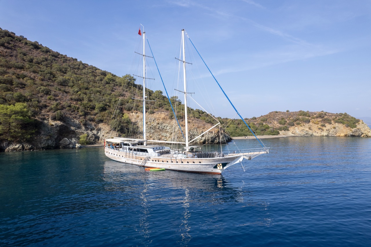 Yacht image